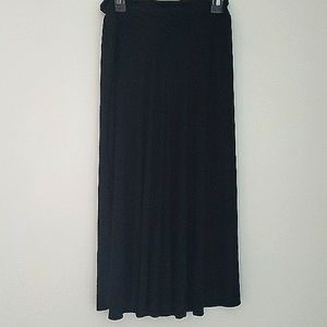 ING Black Jersey Culottes shorts in Small
